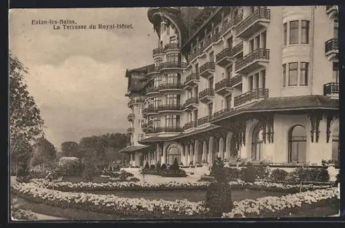 AK Evian-les-Bains, La Terrasse du Royal-Hôtel