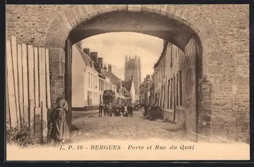 AK Bergues, Porte et Rue du Quai