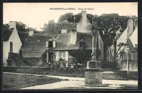 AK Rochefort-en-Terre, Place de l`Eglise