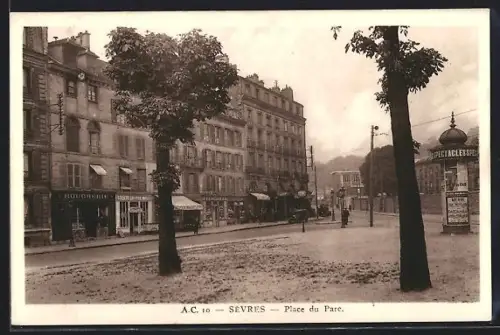 AK Sèvres, Place du Parc
