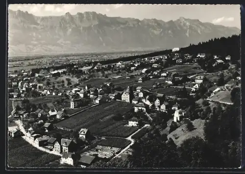 AK Vaduz, Panorama mit Bergkette