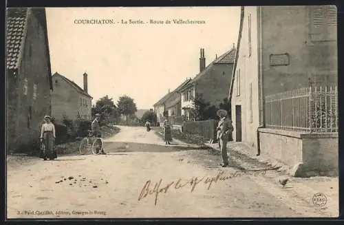 AK Courchaton, La Sortie, Route de Vellechevreux