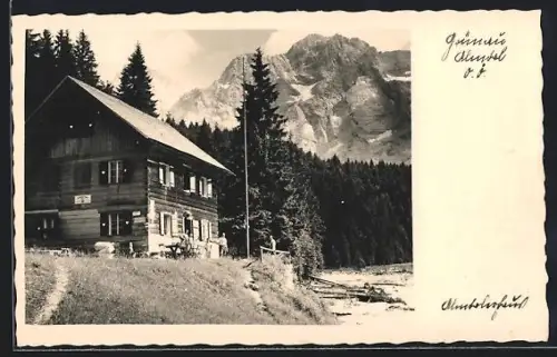 AK Grünau /Almtal, Berghütte mit Gebirgspanorama