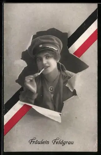 AK Fräulein Feldgrau, Mädchen in Uniform mit Zigarette
