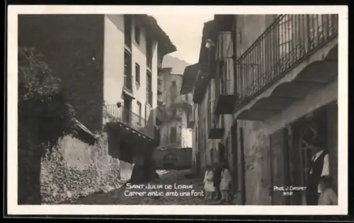AK Sant Julia de Loria, Carrer antic amb una font