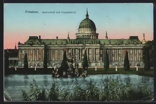 AK Potsdam, Stadtschloss mit Neptunsteich
