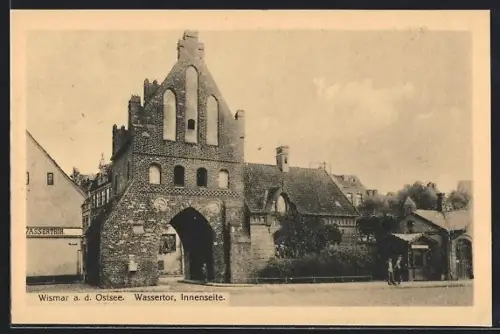 AK Wismar a. d. Ostsee, Wassertor, Innenseite