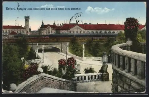 AK Erfurt, Ausgang zum Stadtpark mit Blick nach dem Bahnhof