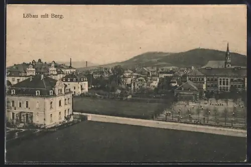 AK Löbau, Ortsansicht mit Berg