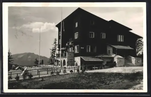 AK Bürgeralpe, Berghotel im Sonnenschein