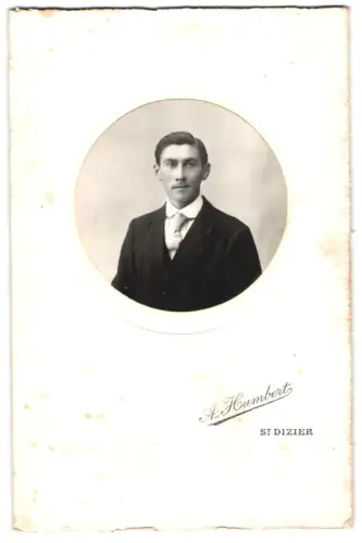 Fotografie A. Humbert, St. Dizier, Porträt eines Mannes
