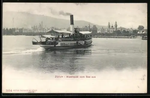 AK Zürich, Binnenschiff steuert den Alpenquai an