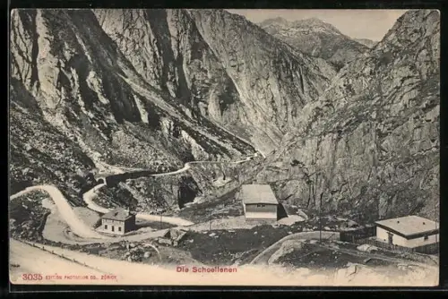 AK Schoellenen, Blick auf die Passstrasse