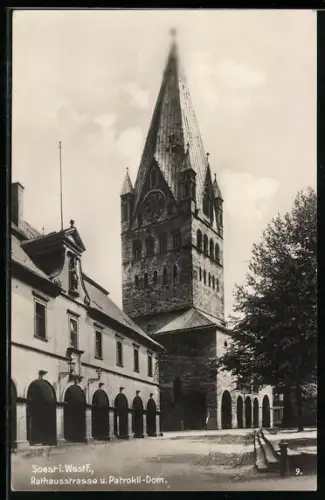 AK Soest i. Westf., Rathausstrasse mit Patroklidom