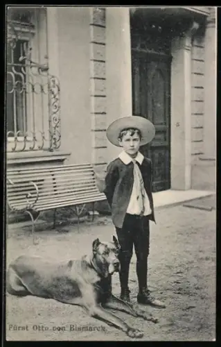 AK der junge Fürst Otto von Bismarck mit deutscher Dogge