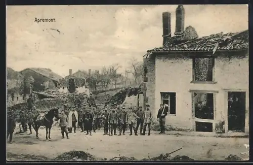 AK Apremont-la-Forêt, Soldaten vor zerstörten Wohnhäusern