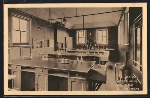 AK Whitley Bay /Northumberland, Gordon College, The Laboratory