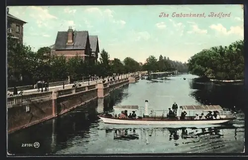 AK Bedford, The Embankment