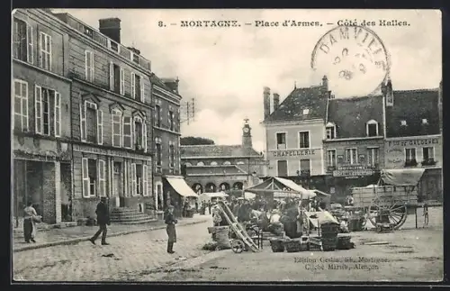 AK Mortagne, Place d`Armes, Côté des Halles
