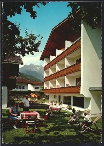 AK Mayrhofen /Tirol, Gästehaus Bergland mit Garten
