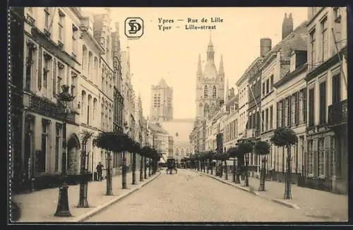 AK Ypres, Rue de Lille, Strassenpartie
