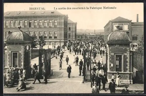AK Herstal, La sortie des ouvriers à la Fabrique Nationale