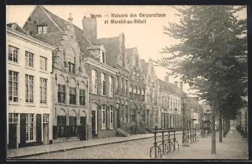 AK Ypres, Maisons des Corporations et Marché-au-Bétail