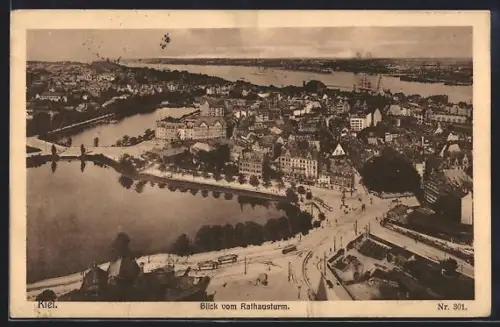 AK Kiel, Blick vom Rathausturm mit Strassenpartie