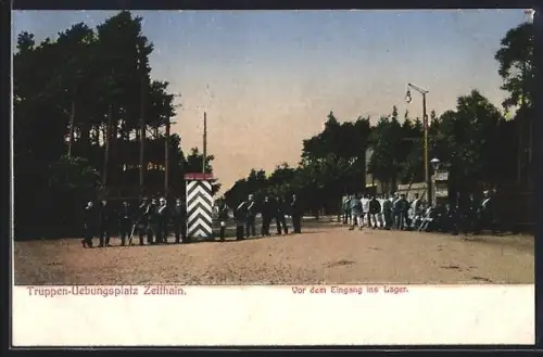 AK Zeithain, Truppen-Übungsplatz, Vor dem Eingang ins Lager