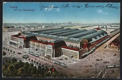 AK Leipzig, Neuer Hauptbahnhof mit Strassenbahnen