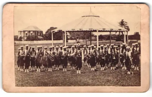Fotografie unbekannter Fotograf und Ort, Jamaikanische Brass Band des 4th Reg. im Up Park Camp