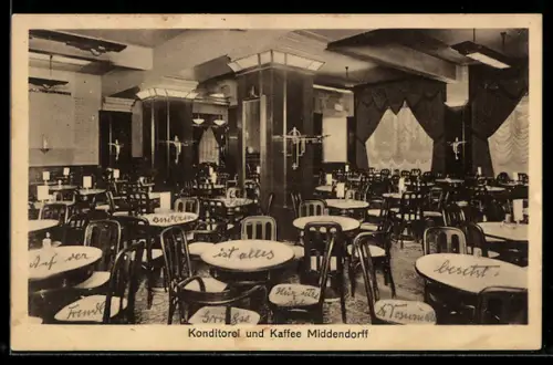 AK Essen, Konditorei und Kaffee Middendorf, Burgstrasse 10, Innenansicht vom Speisesaal