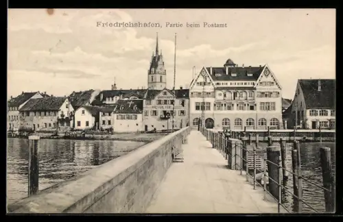 AK Friedrichshafen, Partie beim Postamt, Panorama mit Brücke