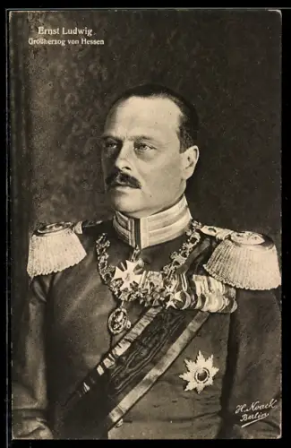 AK Grossherzog Ernst Ludwig von Hessen-Darmstadt in Uniform und Orden