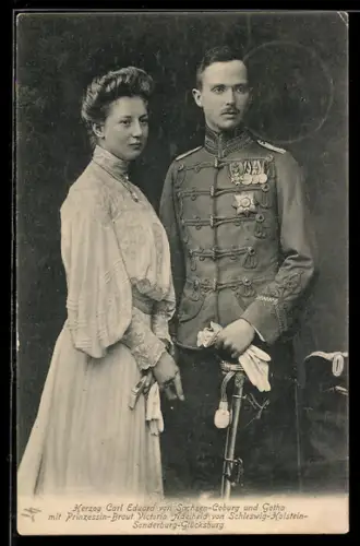 AK Herzog Carl Eduard in Uniform und Herzogin Victoria Adelheld von Sachsen-Coburg-Gotha