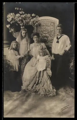 AK Prinzessin Elisaveta und Maria von Rumänien, Prinz Carol von Rumänien