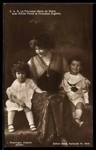 AK Princesse Marie de Grece avec Prince Pierre et Princesse Eugenie