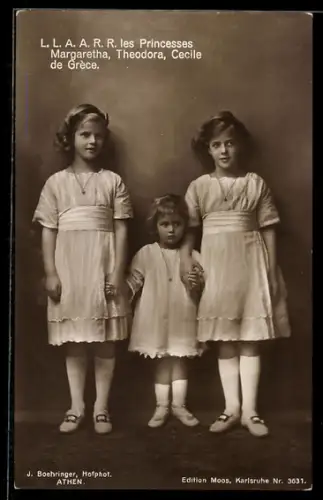 AK Prinzessinnen Margaretha, Theodora und Cecile von Griechenland halten sich bei den Händen