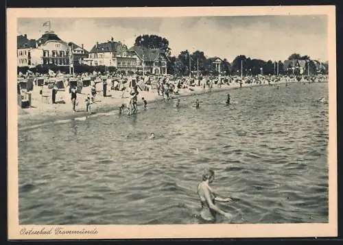 AK Travemünde, Badegäste am Strand