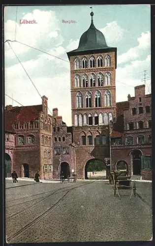 AK Lübeck, Strassenpartie mit Burgtor