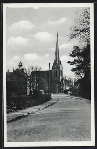 AK Schwarzenbek, Strassenpartie mit Kirche