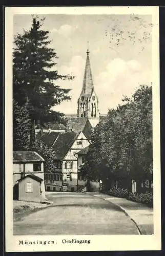 AK Münsingen, Ost-Eingang mit Blick zum Kirchturm