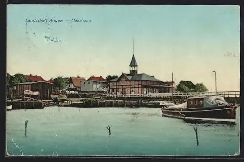 AK Maasholm, Hafenansicht mit Booten und Kirche