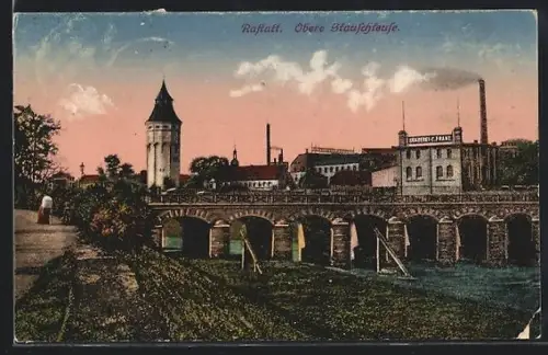 AK Rastatt, Obere Stauschleuse mit Brauerei C. Franz