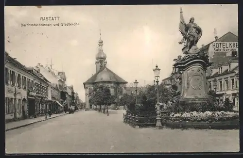 AK Rastatt, Bernhardusbrunnen mit Hotel und Stadtkirche