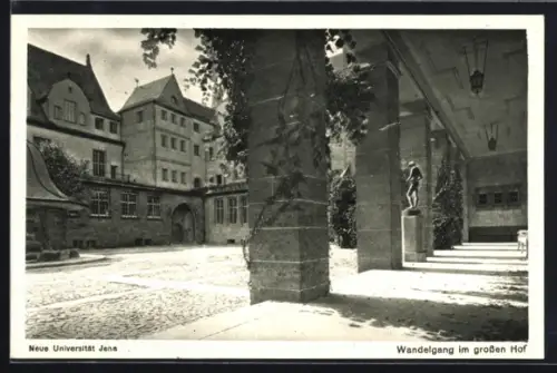 AK Jena, Neue Universität, Wandelgang im grossen Hof