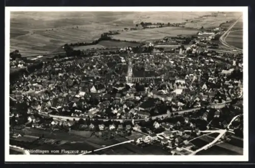 AK Nördlingen, Stadtansicht vom Flugzeug aus