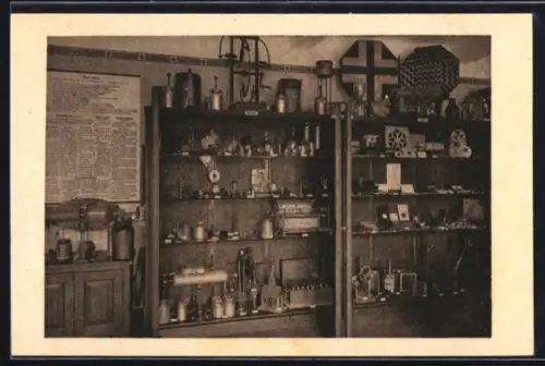 AK Weimar, Physiksaal des Goethe-Nationalmuseums, wissenschaftliche Instrumente