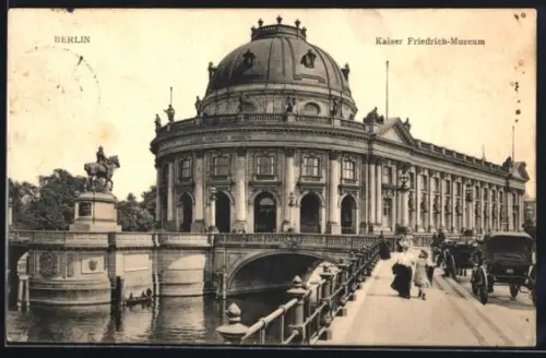 AK Berlin, Kaiser Friedrich-Museum, Brücke, Reiterstandbild