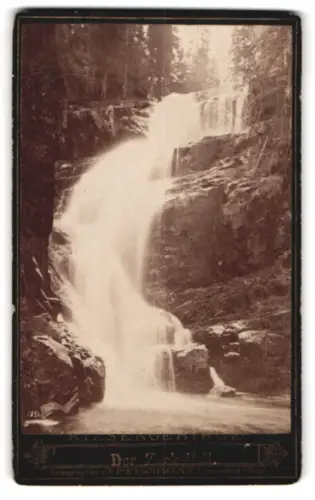 Fotografie F. Pietschmann, Landeshut i. Schles., Ansicht Szklarska Poreba, Zackelfall /Riesengebirge, Der Zackelfall